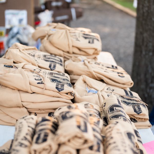 SSCDSG_sweatshirts_wrapped_up_with_logo